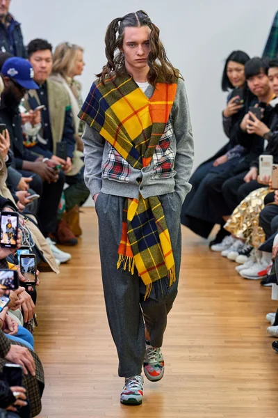 Look 37